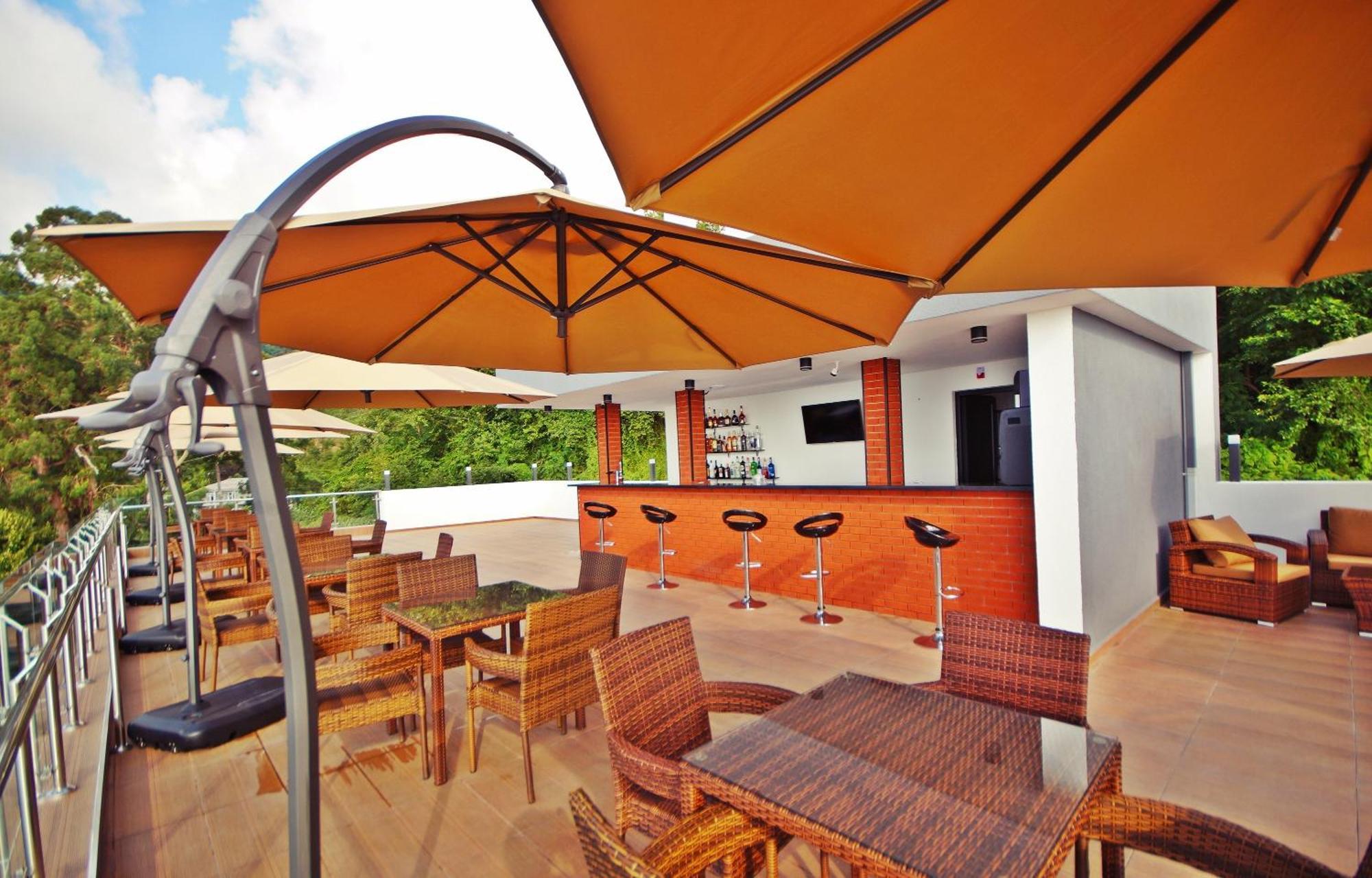 Montana Hotel 3*